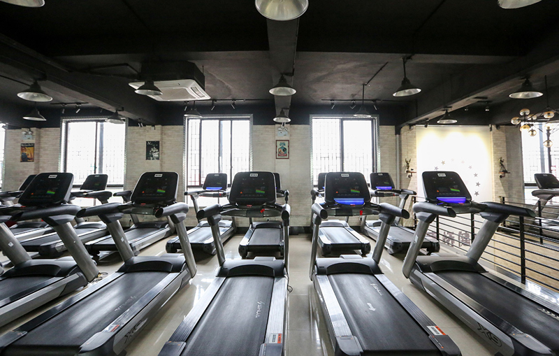 健身房器材