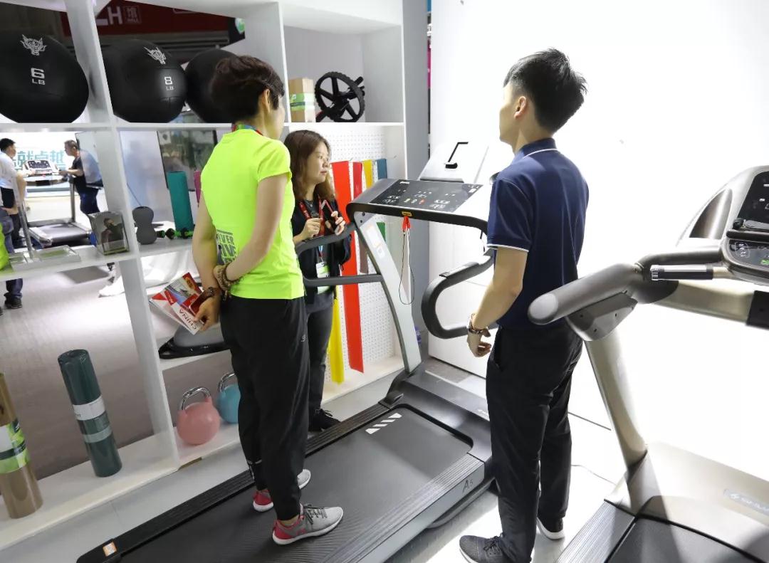 健身器材-米兰阿里语音智能A5跑步机 健身器材-米兰阿里语音智能A5跑步机